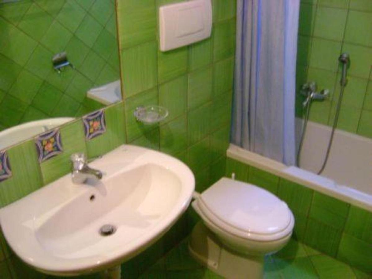 Gianni House Backpackers Hostel 지아르디니낙소스 외부 사진