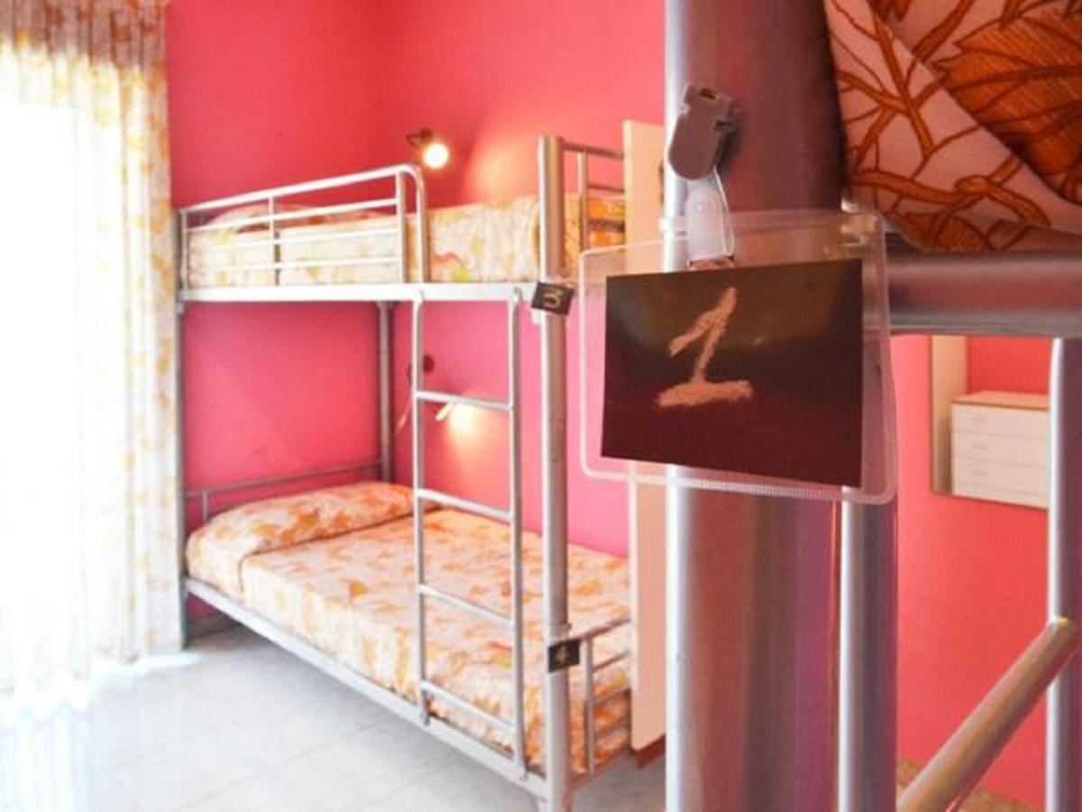 Gianni House Backpackers Hostel 지아르디니낙소스 외부 사진